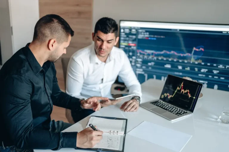 Financeboar Review: What It Is, Features, Risks, and Alternatives